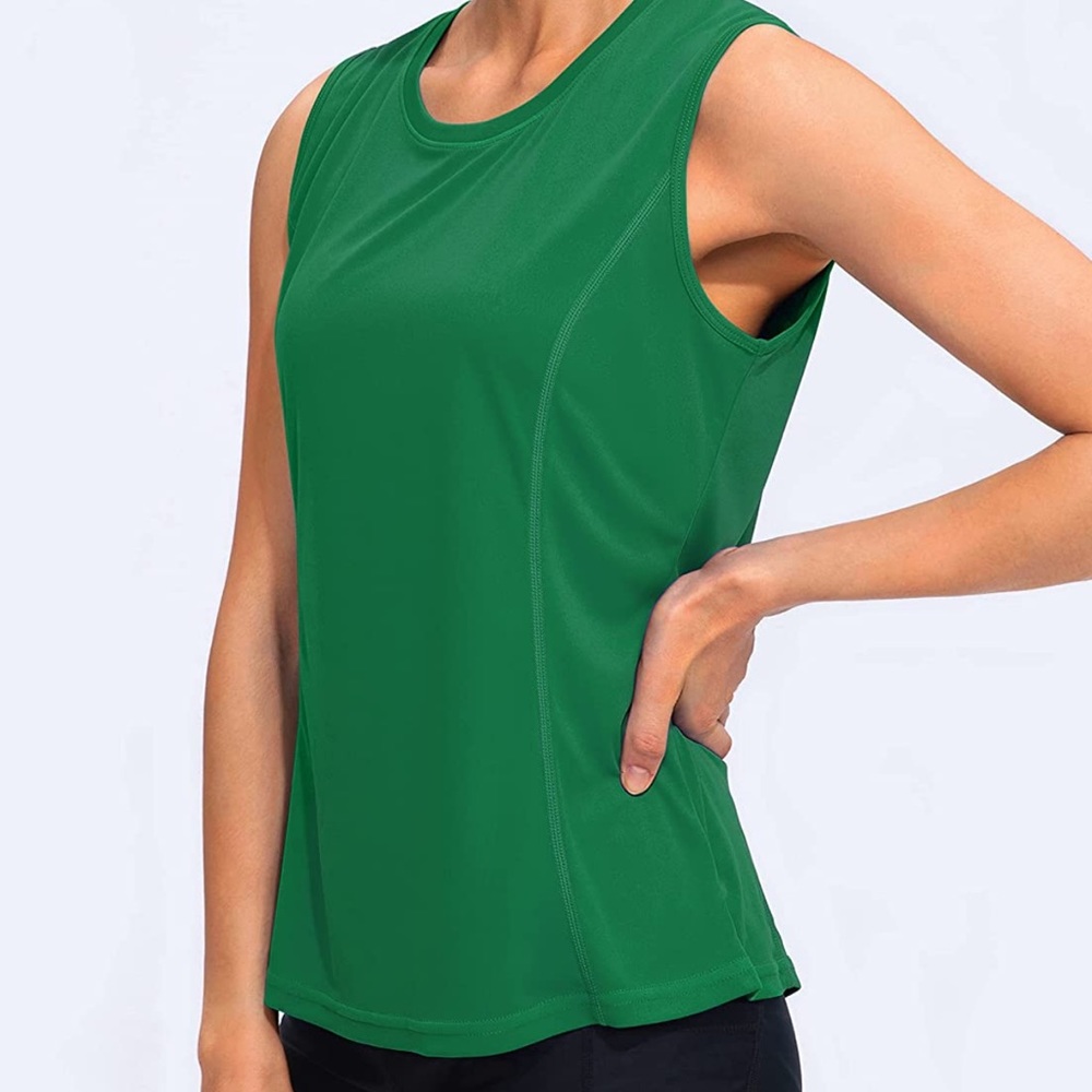 💪🏻NWT Athletic Tank💪🏻